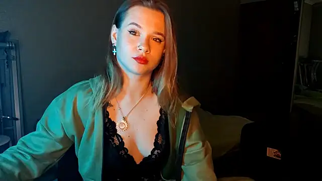 QuiveredFrown online show from 10-21-25, 12:26