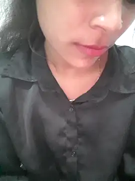 Mahi677 online show from 02-25-26, 04:45