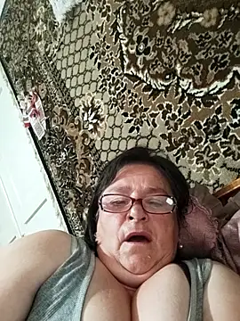Snapshot of MilaCold5443 chatting on 05-25-26, 04:01 MilaCold5443 online show from 05-25-26, 04:01