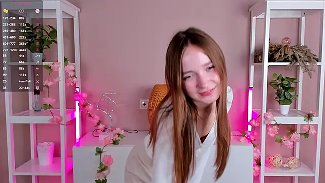 LittleCutieSandy online show from 10-11-25, 04:02