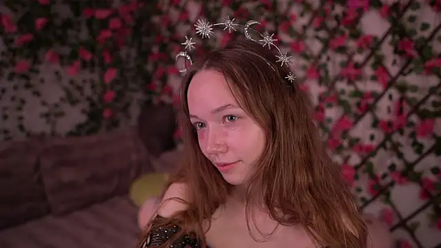 Petite Polly online show from 11-28-25, 06:08