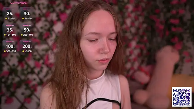 Petite Polly online show from 11-24-25, 06:19