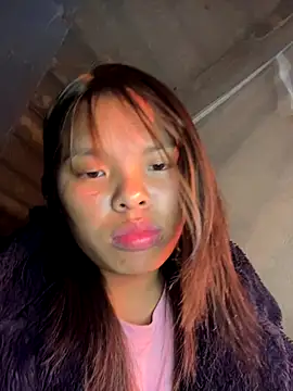 hello-cute online show from 12-15-25, 02:56