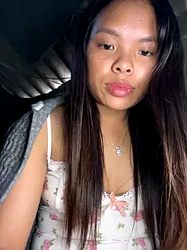 hello-cute online show from 12-03-25, 06:14