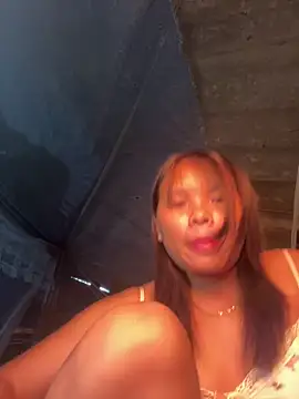 hello-cute online show from 12-16-25, 03:22