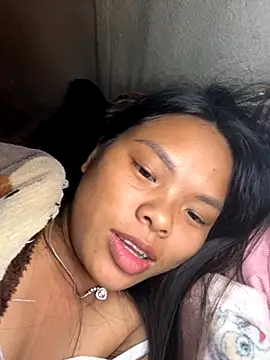 hello-cute online show from 12-02-25, 03:03