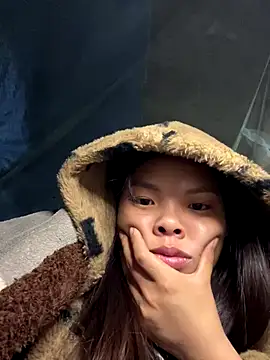 hello-cute online show from 11-28-25, 06:52