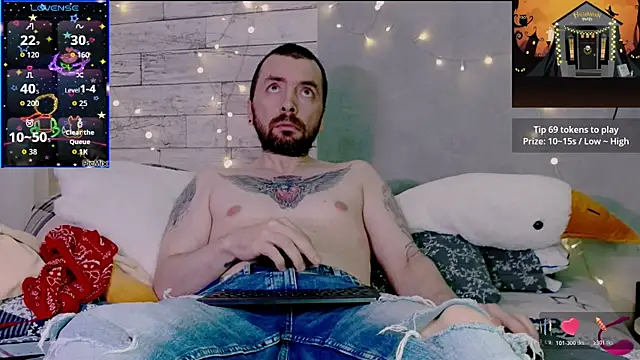 Markus Rivas online show from 10-25-25, 01:56