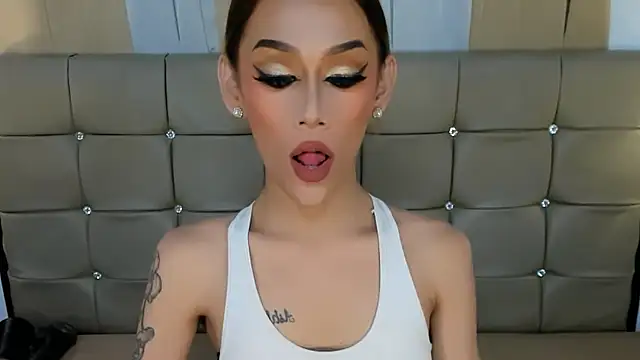 catiana moore online show from 04-26-26, 09:28