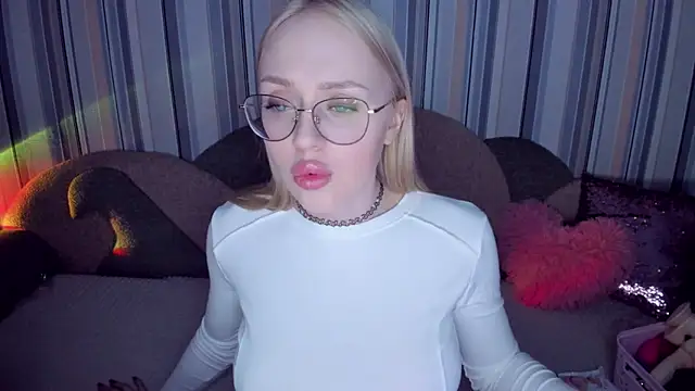 CeaneLino online show from 02-23-26, 06:30