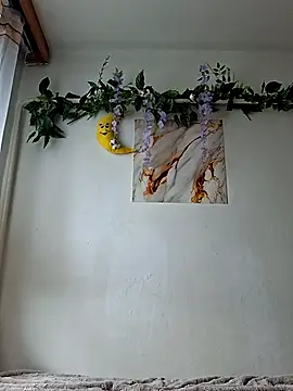 Nika aa online show from 07-15-26, 10:33