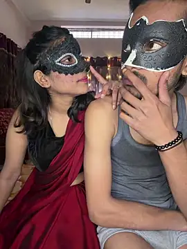 Lovebirdss online show from 02-08-26, 08:34