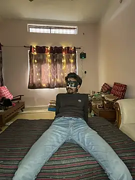 Lovebirdss online show from 02-03-26, 09:58