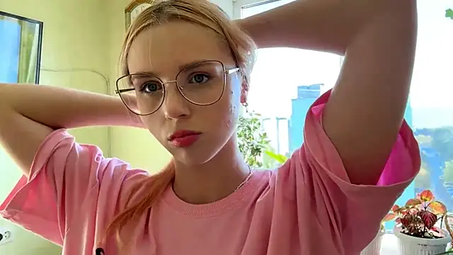 CherlynBlose online show from 10-07-25, 12:17
