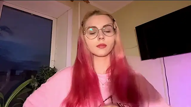 CherlynBlose online show from 10-15-25, 02:25