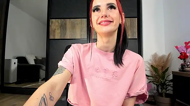 JacquelineHex online show from 02-05-26, 03:13