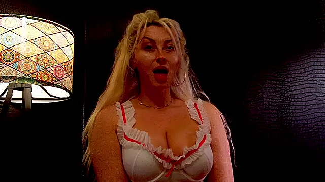 LeticiaReys online show from 03-03-26, 01:07