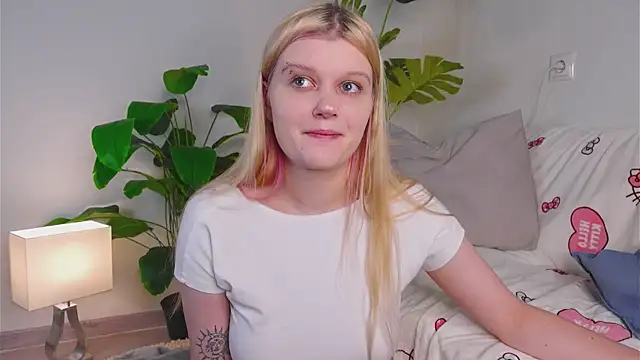 Any mo0n online show from 10-11-25, 08:15