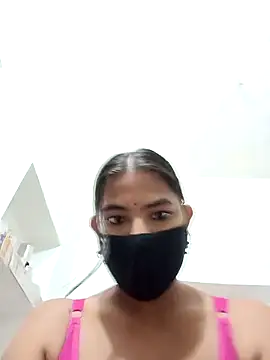 Hot radhaji online show from 11-04-25, 10:41