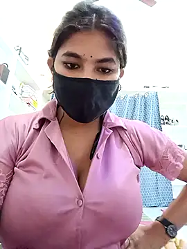 Hot radhaji online show from 04-14-26, 04:01