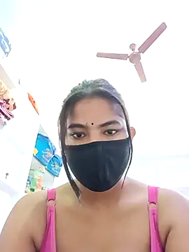 Hot radhaji online show from 12-16-25, 09:24