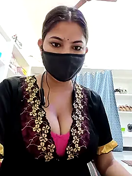 Hot radhaji online show from 05-10-26, 12:03
