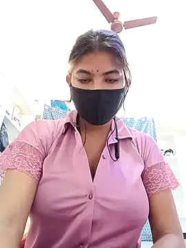 Hot radhaji online show from 02-21-26, 01:29