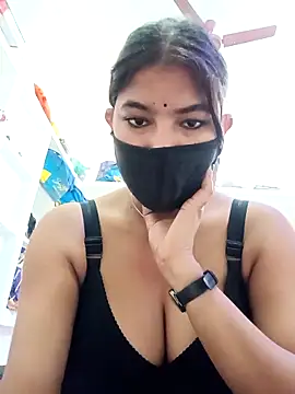 Hot radhaji online show from 01-14-26, 07:34