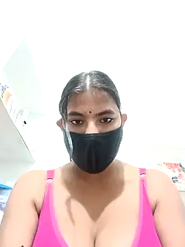 Hot radhaji online show from 11-24-25, 05:35