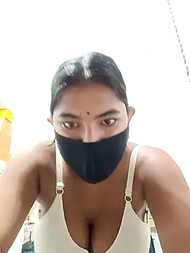 Hot radhaji online show from 11-03-25, 10:19