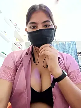 Hot radhaji online show from 03-31-26, 05:09