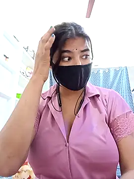 Hot radhaji online show from 03-21-26, 01:07