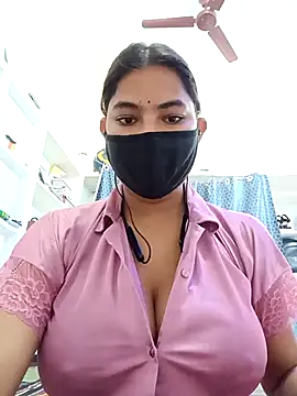 Hot radhaji online show from 03-10-26, 12:58