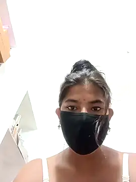 Hot radhaji online show from 10-22-25, 08:14