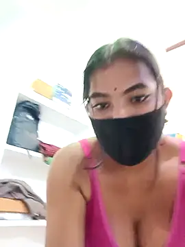 Hot radhaji online show from 12-14-25, 06:02