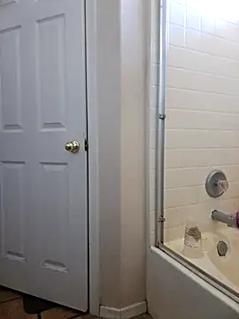 Snapshot of B1GLO chatting on 03-03-26, 09:44 B1GLO online show from 03-03-26, 09:44