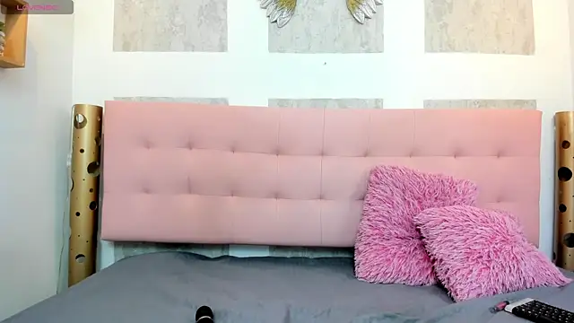 SamanthaFox 8 online show from 10-24-25, 10:47