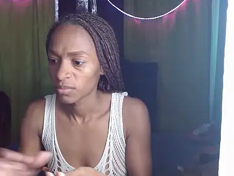 Snapshot of Melani_ebony chatting on 02-11-26, 01:22 Melani ebony online show from 02-11-26, 01:22