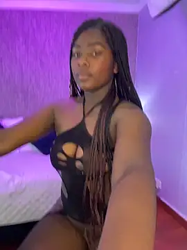 KarinaFlowers  online show from 06-01-26, 12:27