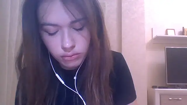 CeyaLier online show from 10-17-25, 04:09