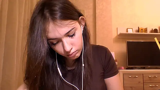 CeyaLier online show from 11-13-25, 05:17