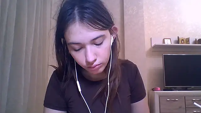 CeyaLier online show from 10-30-25, 05:32