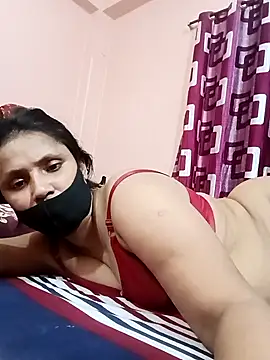 Snapshot of Megla879 chatting on 10-19-25, 03:59 Megla879 online show from 10-19-25, 03:59