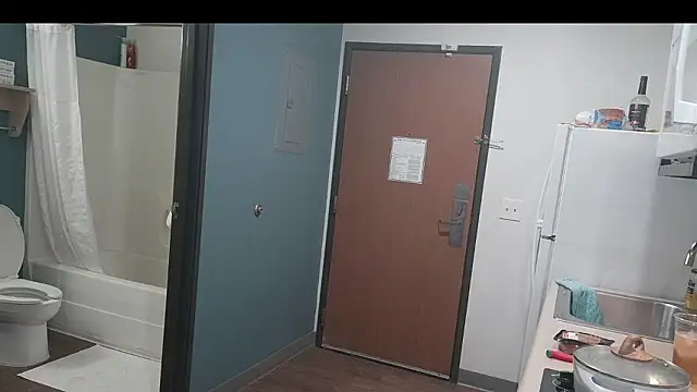 Snapshot of Fuck-Buddy-4U chatting on 02-23-26, 05:57 Fuck-Buddy-4U online show from 02-23-26, 05:57