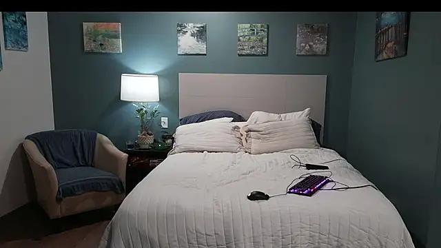 Snapshot of Fuck-Buddy-4U chatting on 11-03-25, 03:34 Fuck-Buddy-4U online show from 11-03-25, 03:34