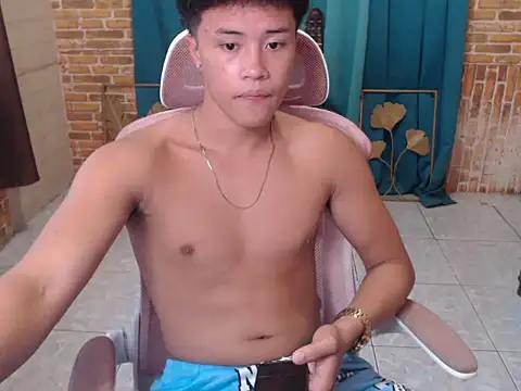 ur naughtyboy patrick online show from 10-30-25, 01:48