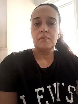 Snapshot of FiorellaDuboi chatting on 10-23-25, 12:26 FiorellaDuboi online show from 10-23-25, 12:26