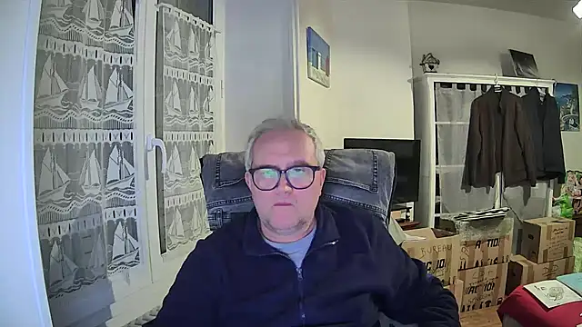 Snapshot of macdut67 chatting on 02-17-26, 02:20 macdut67 online show from 02-17-26, 02:20