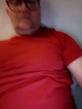 Snapshot of macdut67 chatting on 10-08-25, 08:27 macdut67 online show from 10-08-25, 08:27
