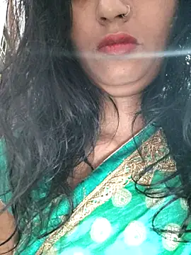Snapshot of Janu-hasena chatting on 10-25-25, 12:54 Janu-hasena online show from 10-25-25, 12:54